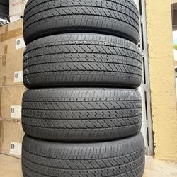 Set Bridgestone 275 50 R22