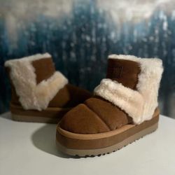 UGG BOOTS