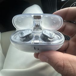 Beats Studio Buds