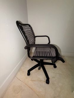 Flat Bungee Office Chair with Arms
