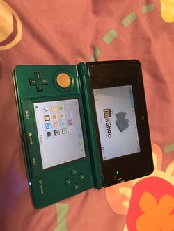 Nintendo 3ds hacked with CFW Luma 3ds v8, includes 40 games + free shop + 16G SD card, $ 90