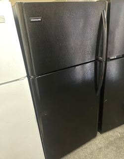 Frigidaire Top Freezer Fridge – Black, clean interior, 19 cu ft