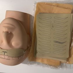 Manakin head with Tattoo Practice Skin 