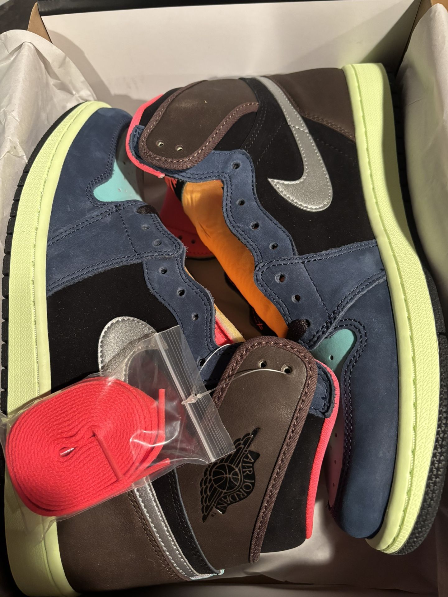Air Jordan 1 Retro High OG Tokyo Bio Hack