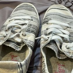 Pop tennis shoes best sale