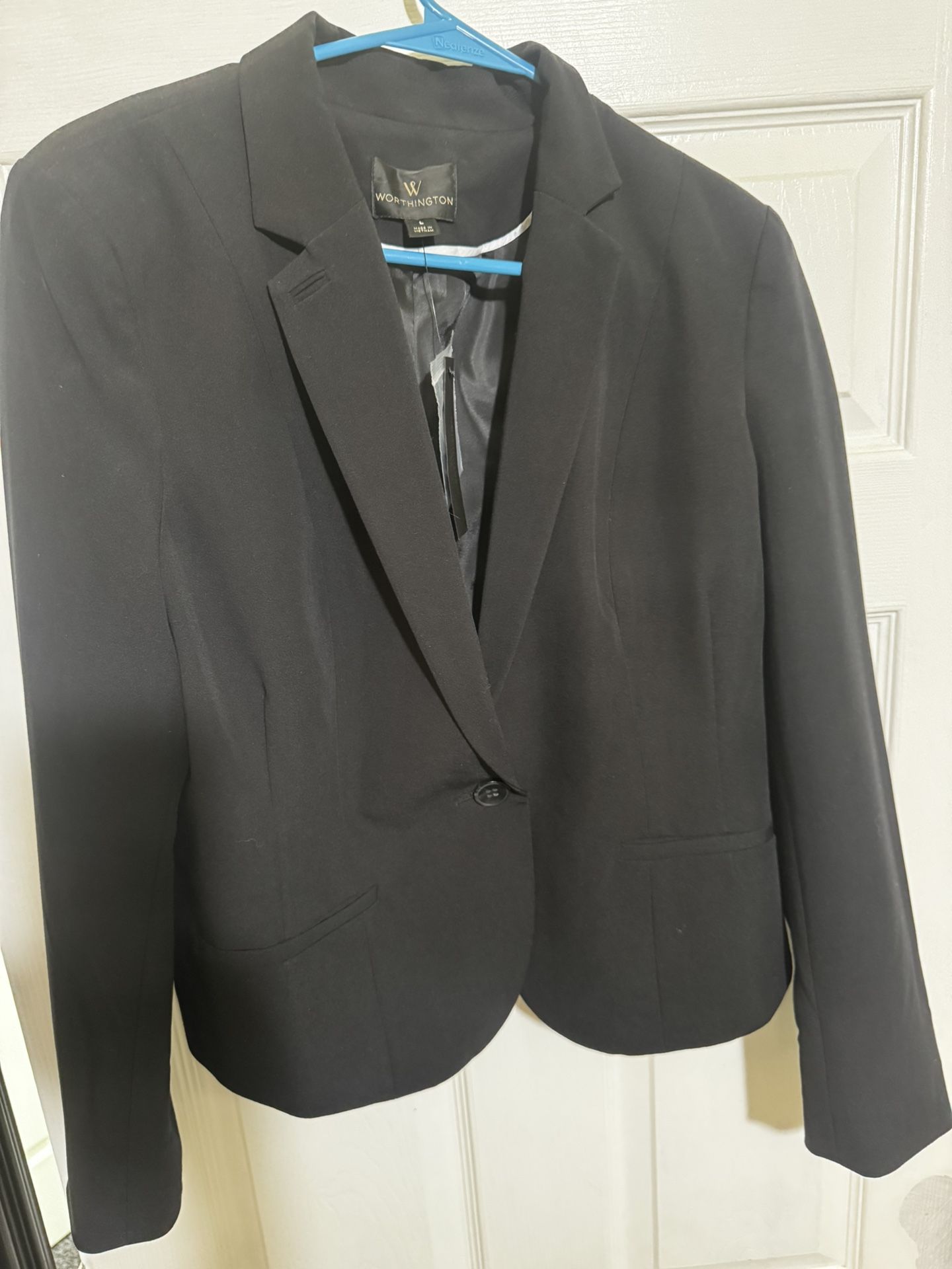 Women’s black Worthington Top Suit