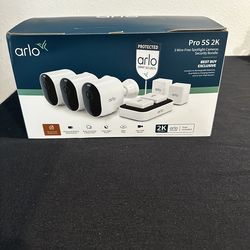 Arlo Pro 5S 2K – 3‑Camera System + Dual Charger & Batteries