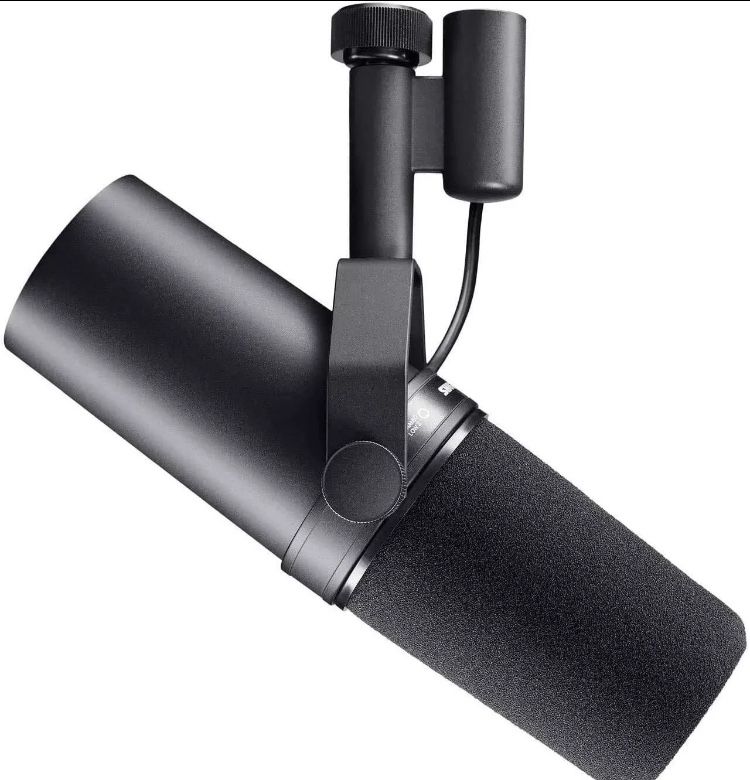 Shure SM7B Microphone – Studio Quality (Great Condition)