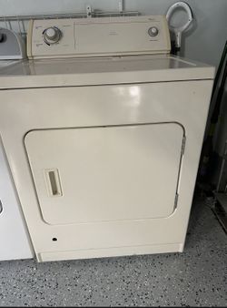 Laundry Machine Dryer (Gas) Great Condition!