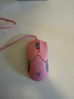 Pink razer gaming mouse
