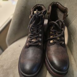 NEW Brown BOOT SIZE 10.5