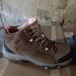 Women's Hiking Boots
