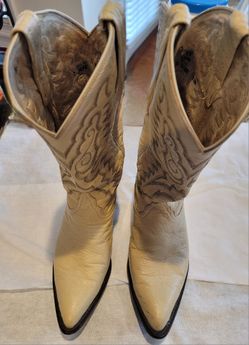Tony Lama Woman's Boots Size 71/2