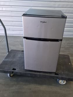 Whirlpool Mini Fridge with Freezer
