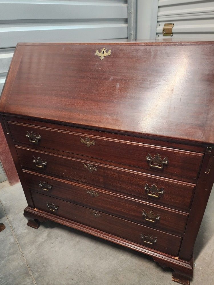 Antique Mohagany Slant Top Desk From New England 