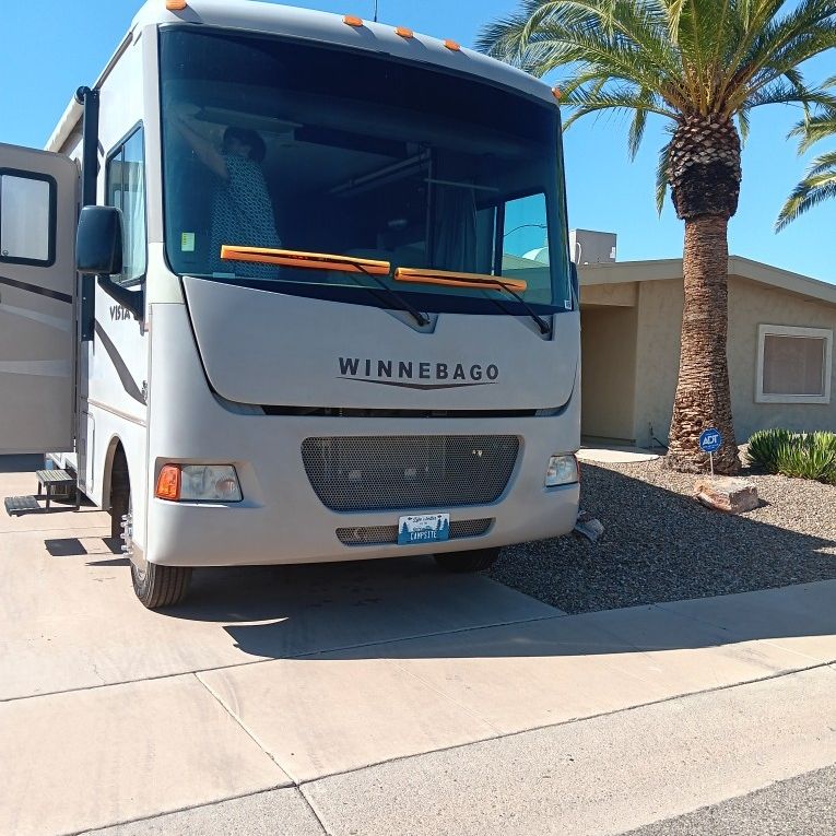 2014 Winnebago 26HE