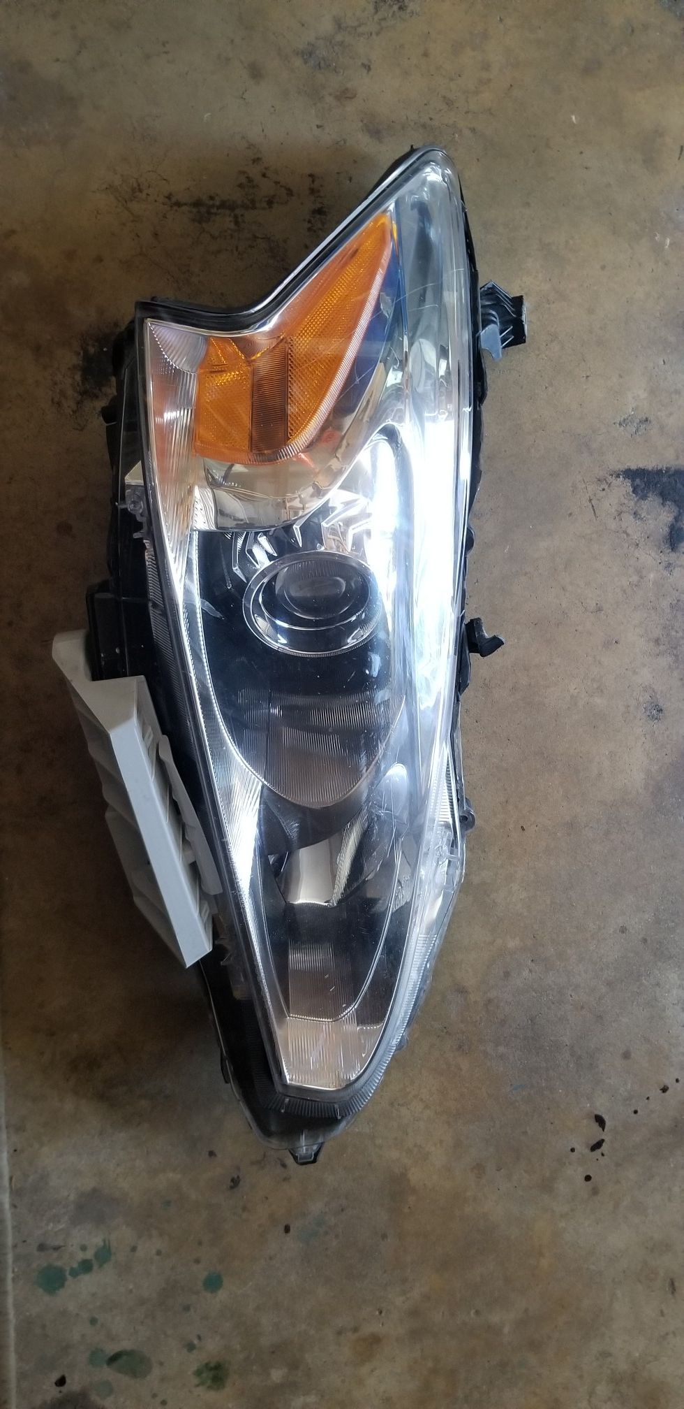 2013-2016 Nissan Altima Front Headlights left in right side