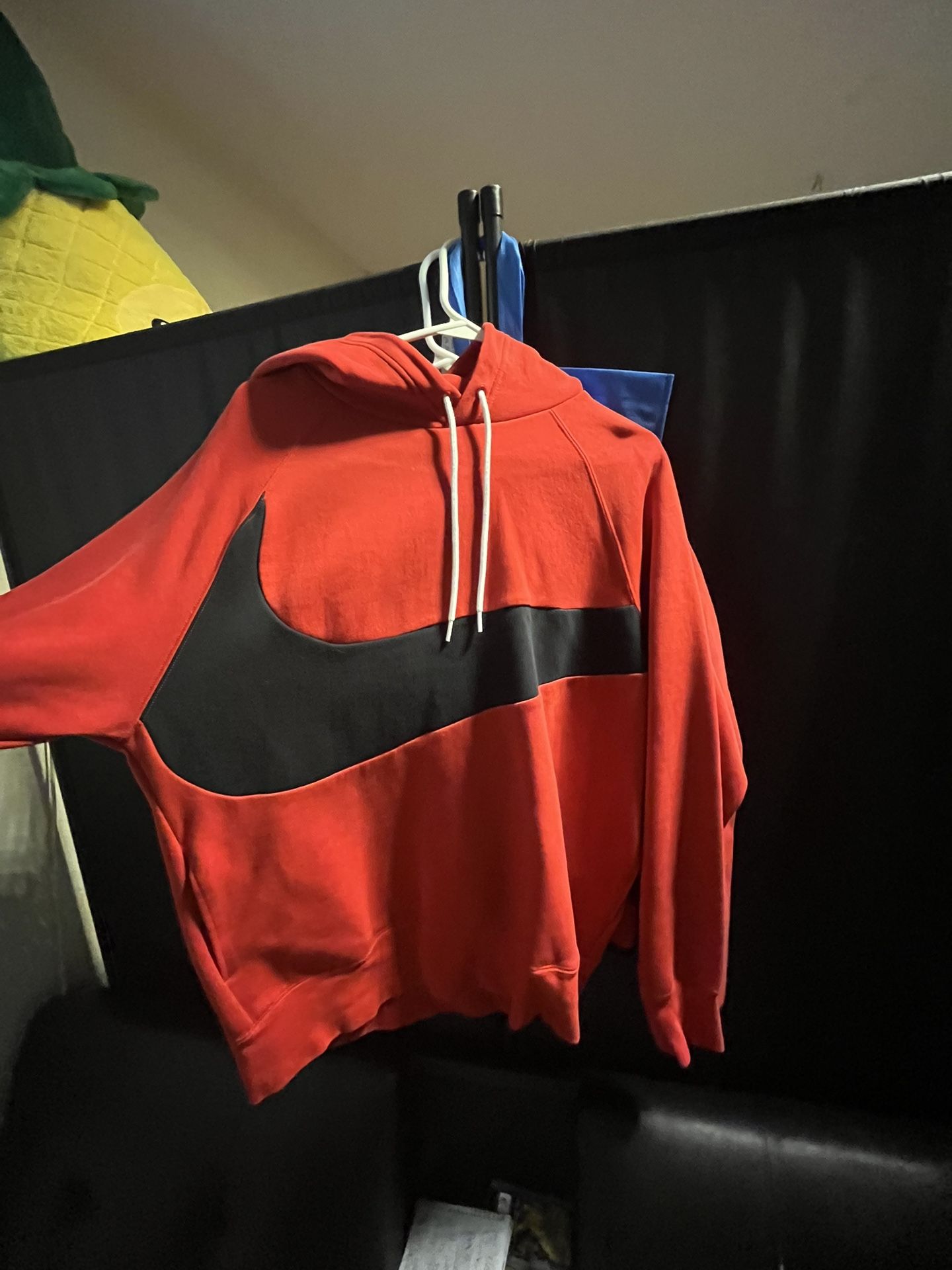 Red Nike Sweatshirts/ Nike Tech