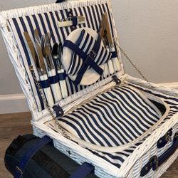 Picnic Basket For 4