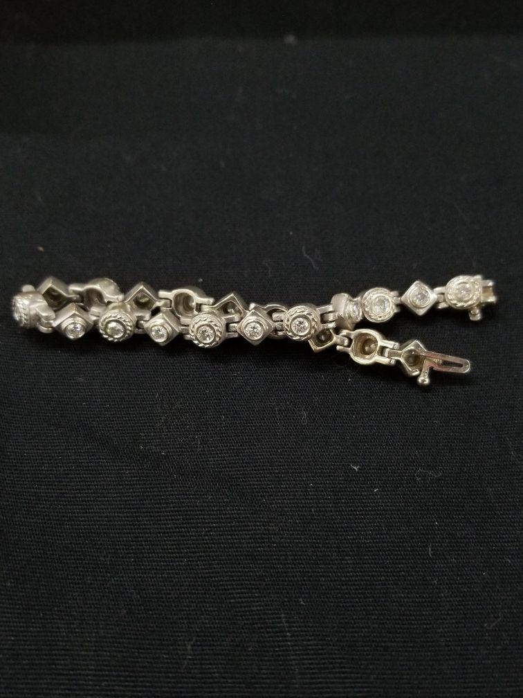18k white gold 2 ctw doris panos diamond bracelet