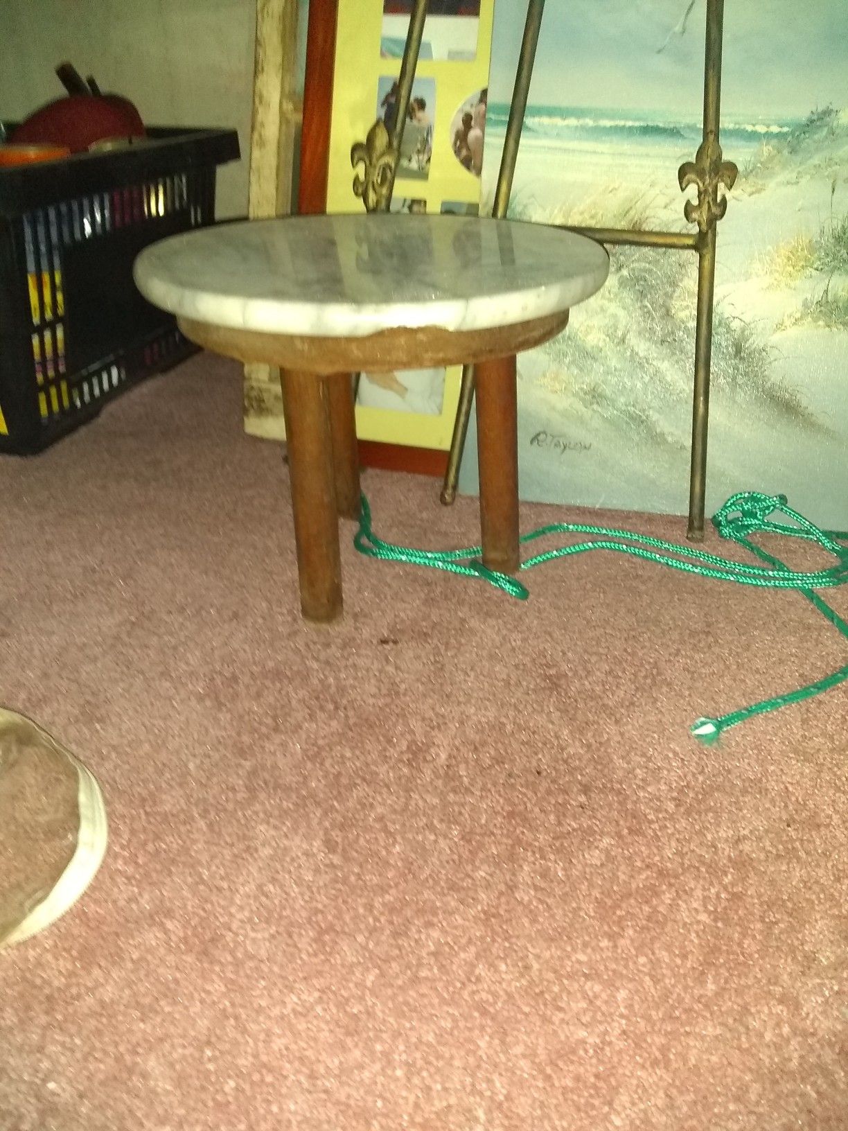 Sm marble stool