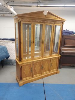 Gorgeous China Hutch