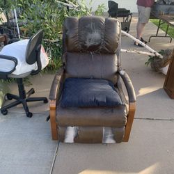 Free Recliner