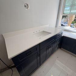 We Sell Bathroom Vanity’s With Good Price, Call Us
