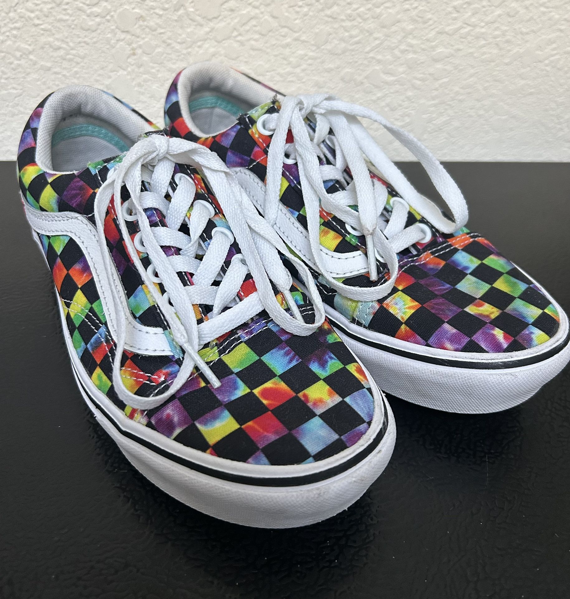 Tie Dye Checker Unisex Vans
