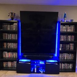 Tv Entertainment Center And Bookshelves 