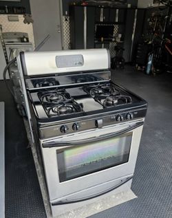 Frigidaire - Gas range