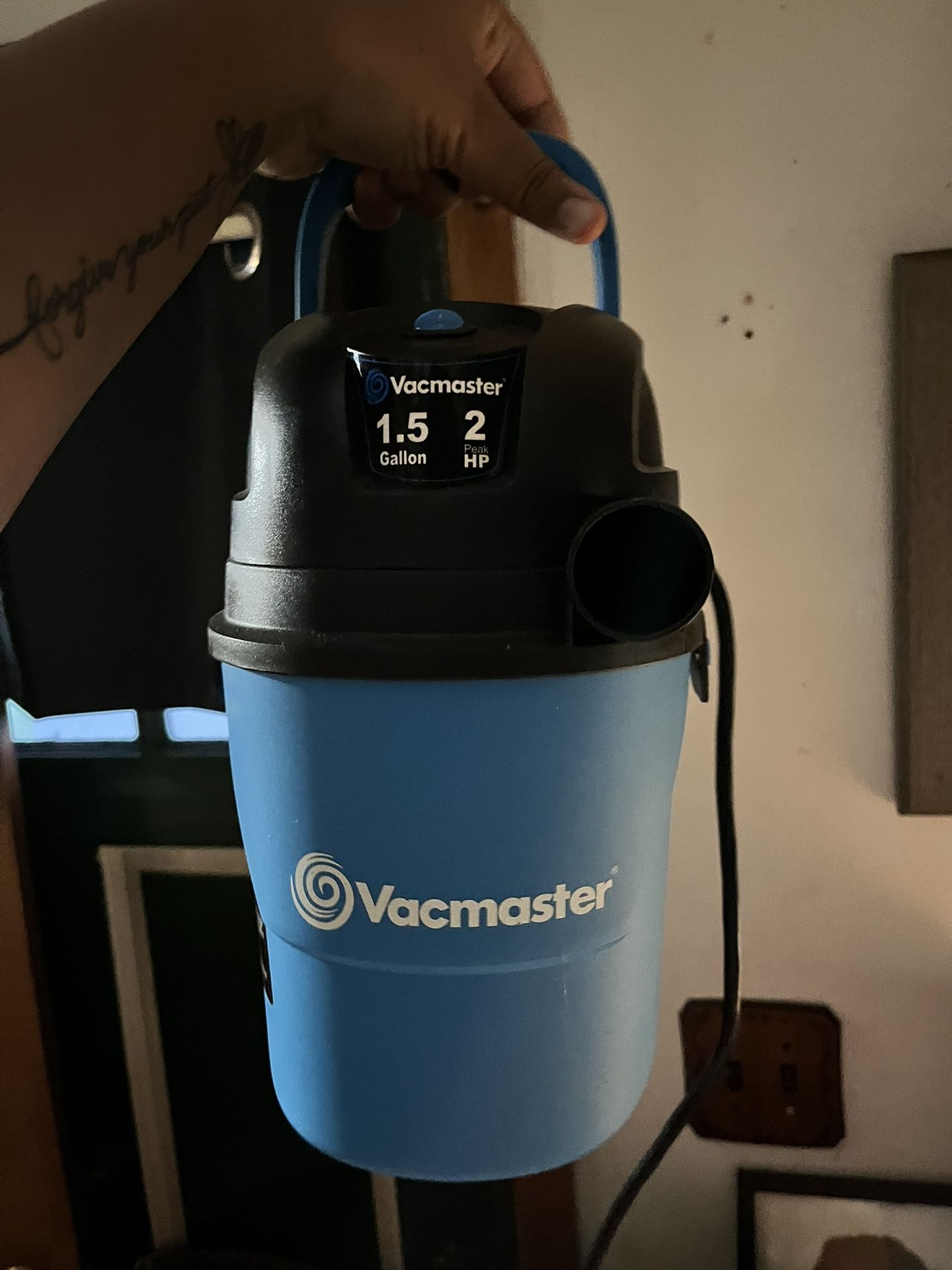 1.5 Gallon Shop Vac