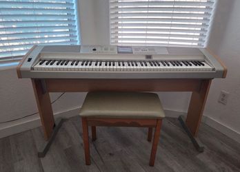 Keyboard With Chair