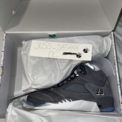 Nike Air Jordan 5 Wolf Grey Size 8.5 Brand New