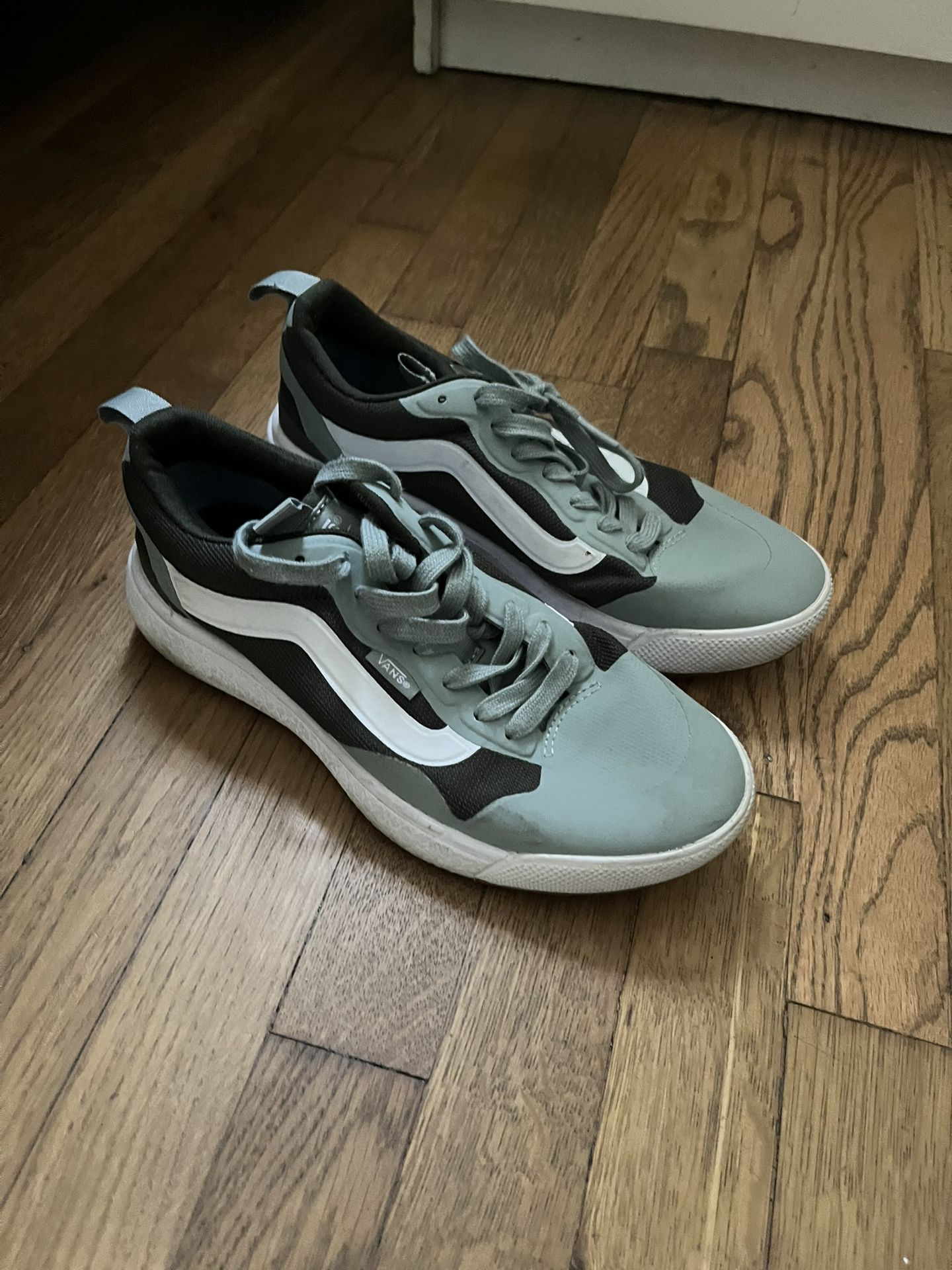 Women’s Range Vans