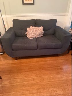Loveseat,