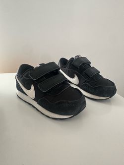 Kids Nikes 6c
