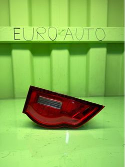 2017 2018 2019 2020 JAGUAR F-PACE Left Driver Side Trunk Lid / Inner Tail Light OEM HK83-15K273-