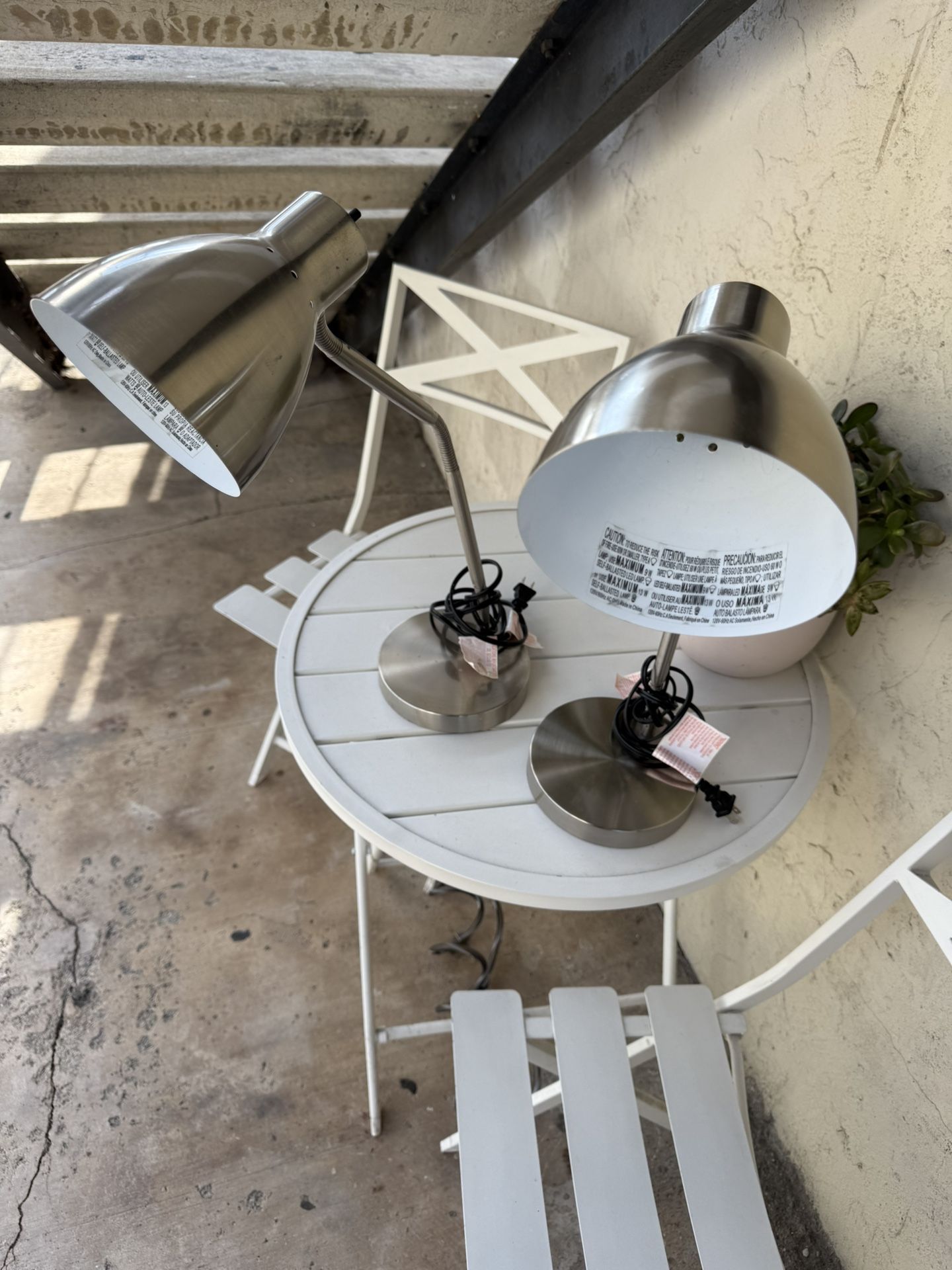 2 Lamps
