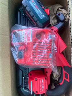 Milwaukee M18 FUEL Brushless Tool Kit with Battery and Charger