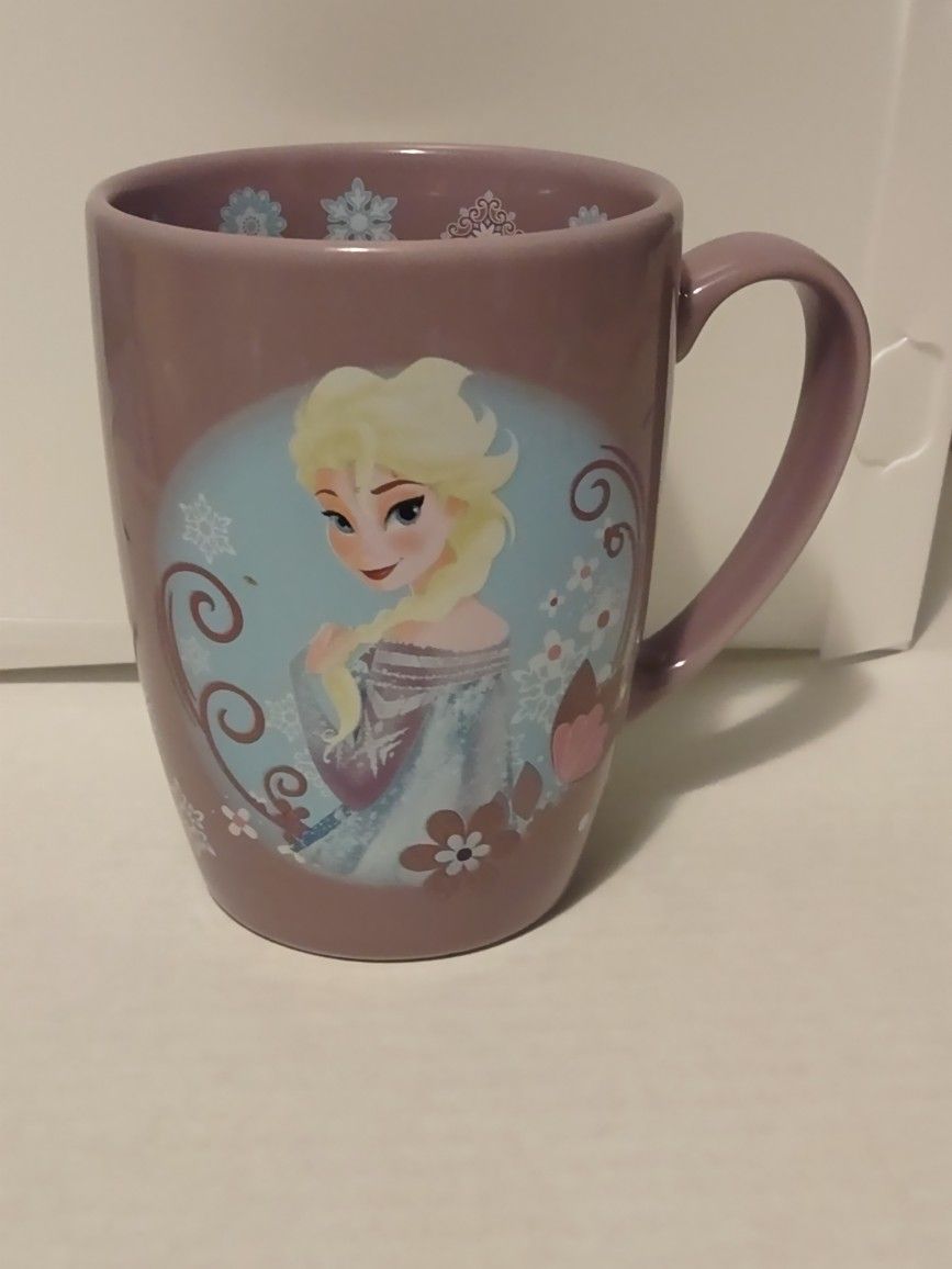 Nice Disney Store Frozen Princess Elsa Mug