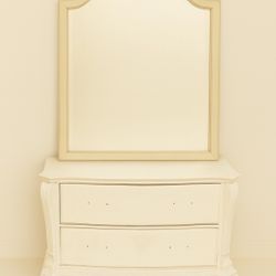 Vintage 2-Drawer Dresser with Large Arched Mirror – Solid Wood