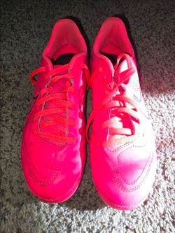 Nike soccer Cleats Size 4y