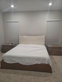 BRAND NEW RESTORATION HARDWARE GENEVIEVE REEDED KING BED SET - DELIVERY + ASSEMBLY INCLUDED FOR PHX