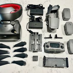 DJI Mavic 2 Zoom 4k drone with DJI Racing Edition Goggles and many accessories. 