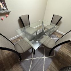 4 Chair Rectangular Dining Room Set 