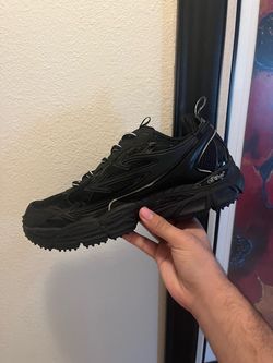 Black off white be right back shoes size 10