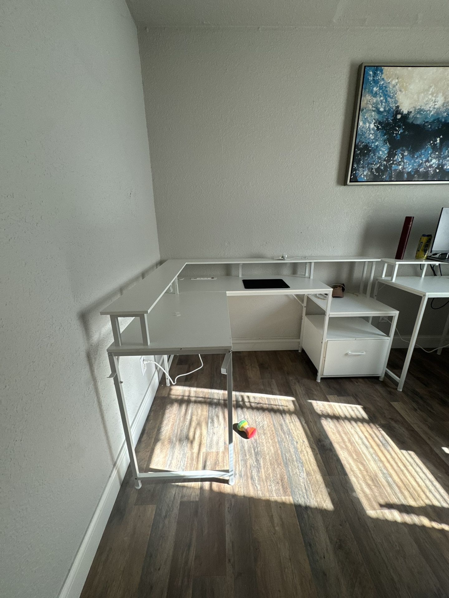 DESK