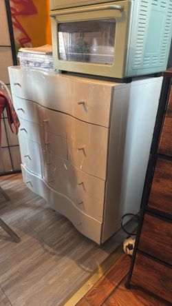 Bedroom Cabinet