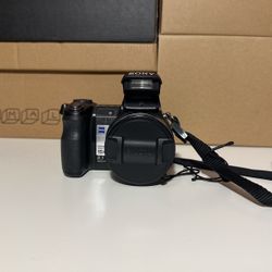 Sony Cyber-shot DSC-H9